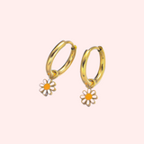 Daisy Drop Hypoallergenic Huggie