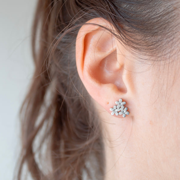 Daisy Cluster Hypoallergenic Earrings