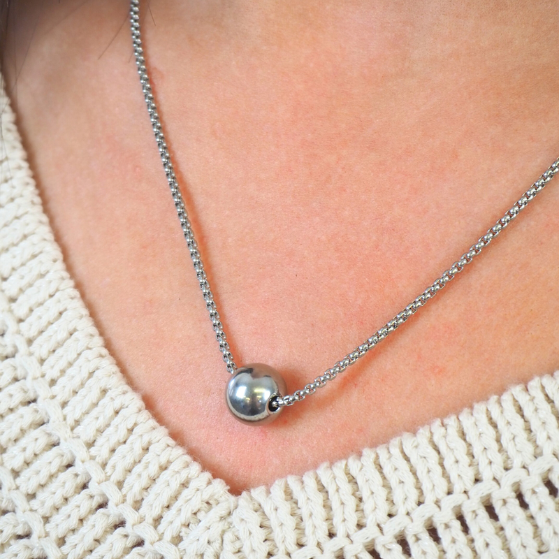 Solo Ball Hypoallergenic Necklace