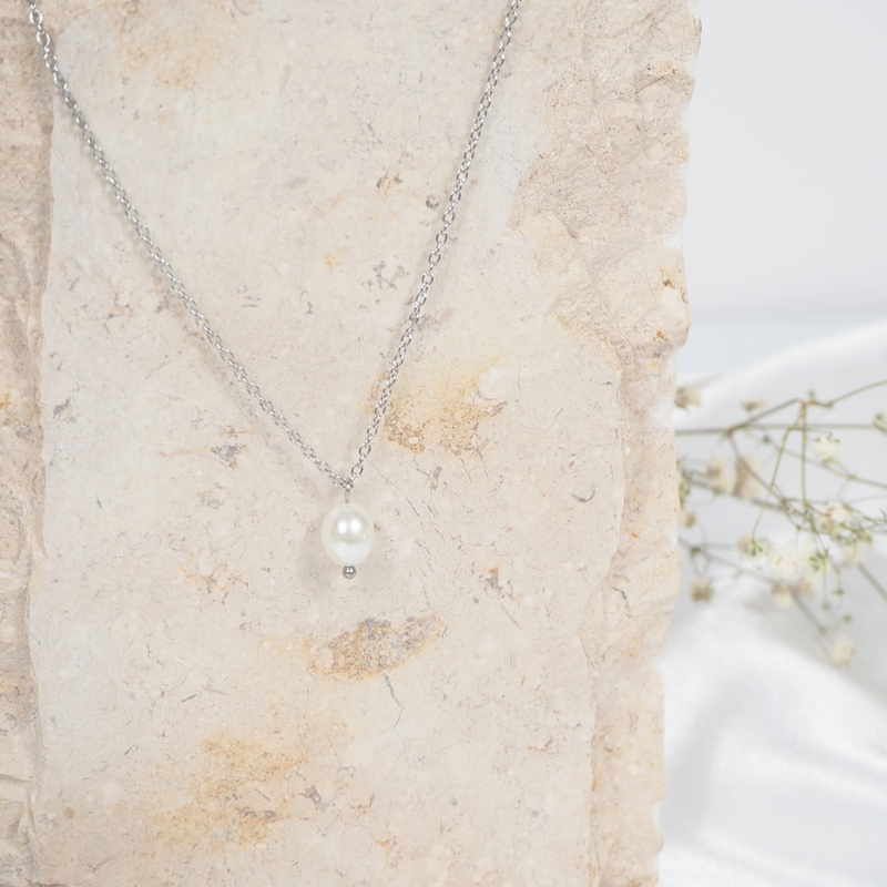 Pearl Pendant Hypoallergenic Chain Necklace